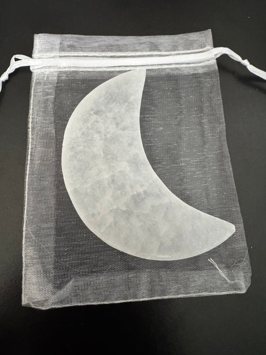 Crescent shaped selenite 